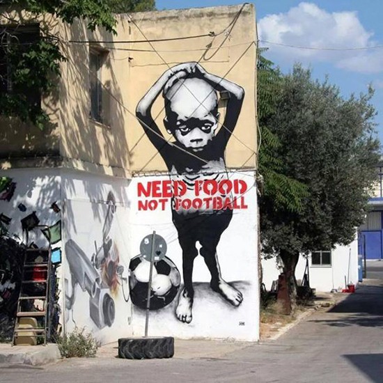 World Cup 2014: Σκληρά μηνύματα στους τοίχους της Βραζιλίας