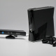 Το Kinect μαζί με την κονσόλα και το «άχρηστο» χειριστήριο.